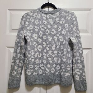 Old Navy Sweater‎ size M